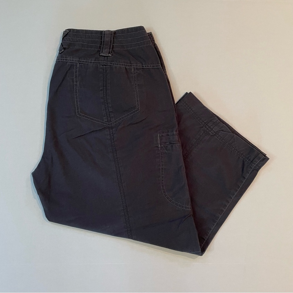 Eddie Bauer women’s cargo style Capri pants. Charcoal gray, size 10.